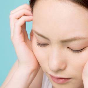 モヤモヤ、考えすぎは体を動かしてリセット！【切り替えヨガ】体と心がスッキリ軽くなるヨガポーズ３選