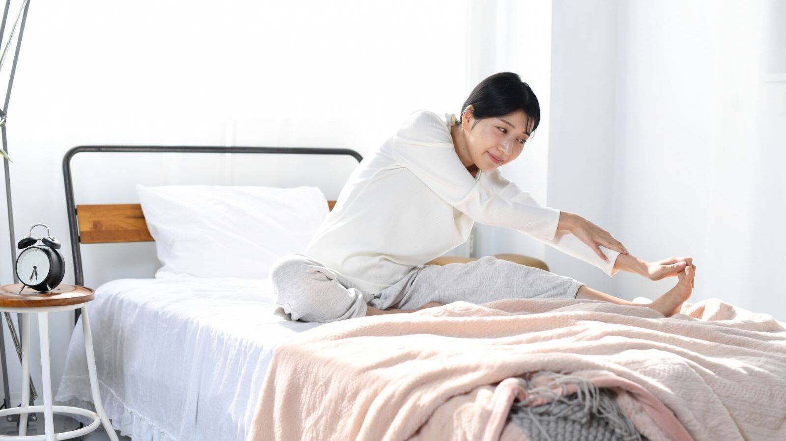 朝の5分で代謝を爆上げ！燃焼しやすい体作りになる「簡単全身エクササイズ」