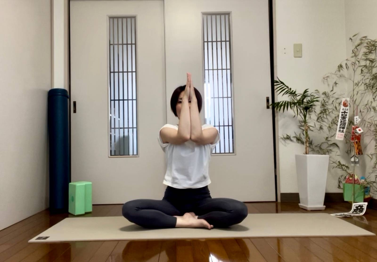 肩甲骨ストレッチ