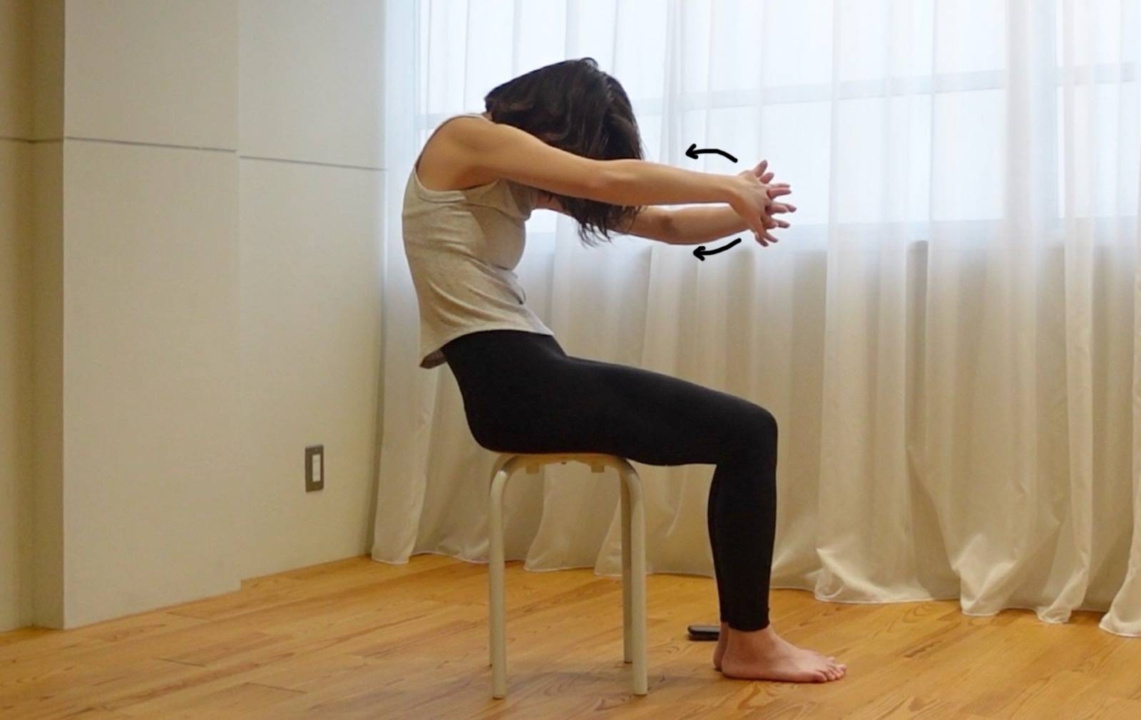 背中のストレッチ