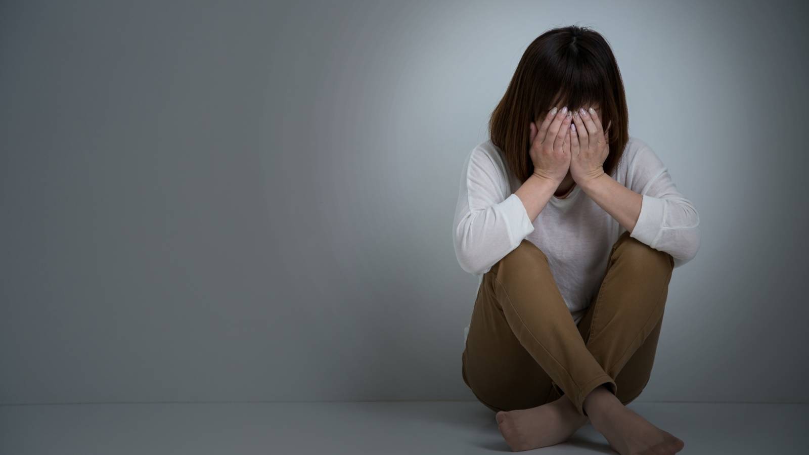 生きている実感がない、たまに記憶がなくなる「解離」とは?臨床心理士が解説
