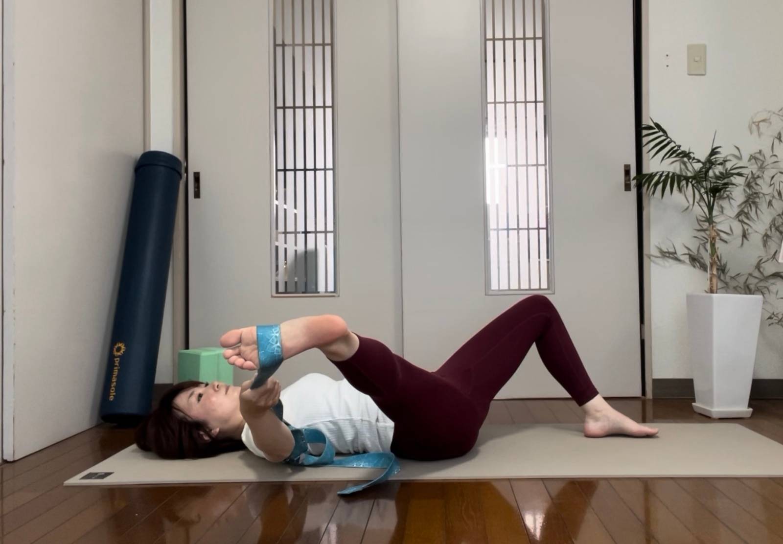 内転筋群ほぐしストレッチ