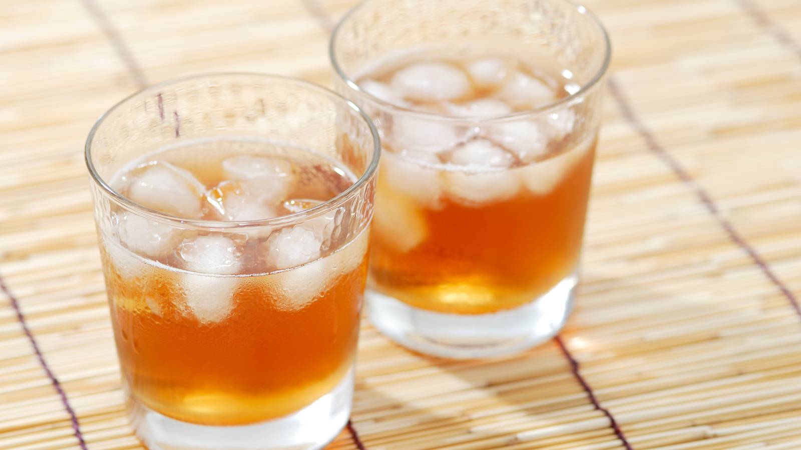 「気にせず毎日飲んでたわ…」烏龍茶を飲まない方がいい人の特徴｜管理栄養士が解説