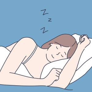 【日中座りっぱなしで股関節ガチガチの人ほど効く】ぐっすり眠るための寝る前準備「股関節ほぐしヨガ」