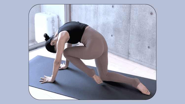 腸腰筋を整えれば猫背もぽっこりお腹も解消する!S字カーブの美姿勢と軽やかな体を作る魔法のエクサ