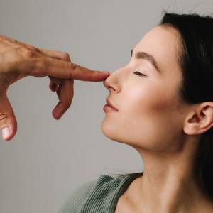 映画『サブスタンス』から考える「女性にアンチエイジングを強いるのは一体誰？」という疑問