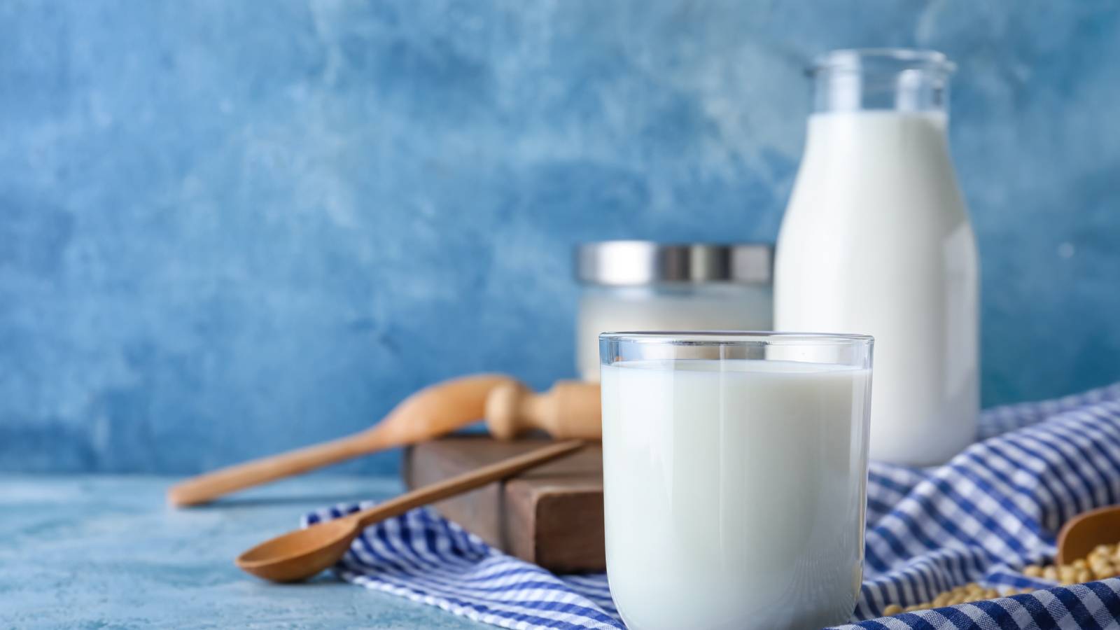 「誤解してたわ…」知らなきゃ損！太りにくい牛乳の飲み方５選｜管理栄養士が解説