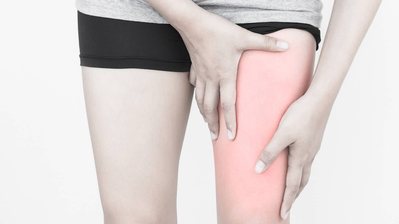 【体が硬い人でも簡単にできるストレッチ】ガチガチに固まった「太もも」をほぐす仰向けほぐし