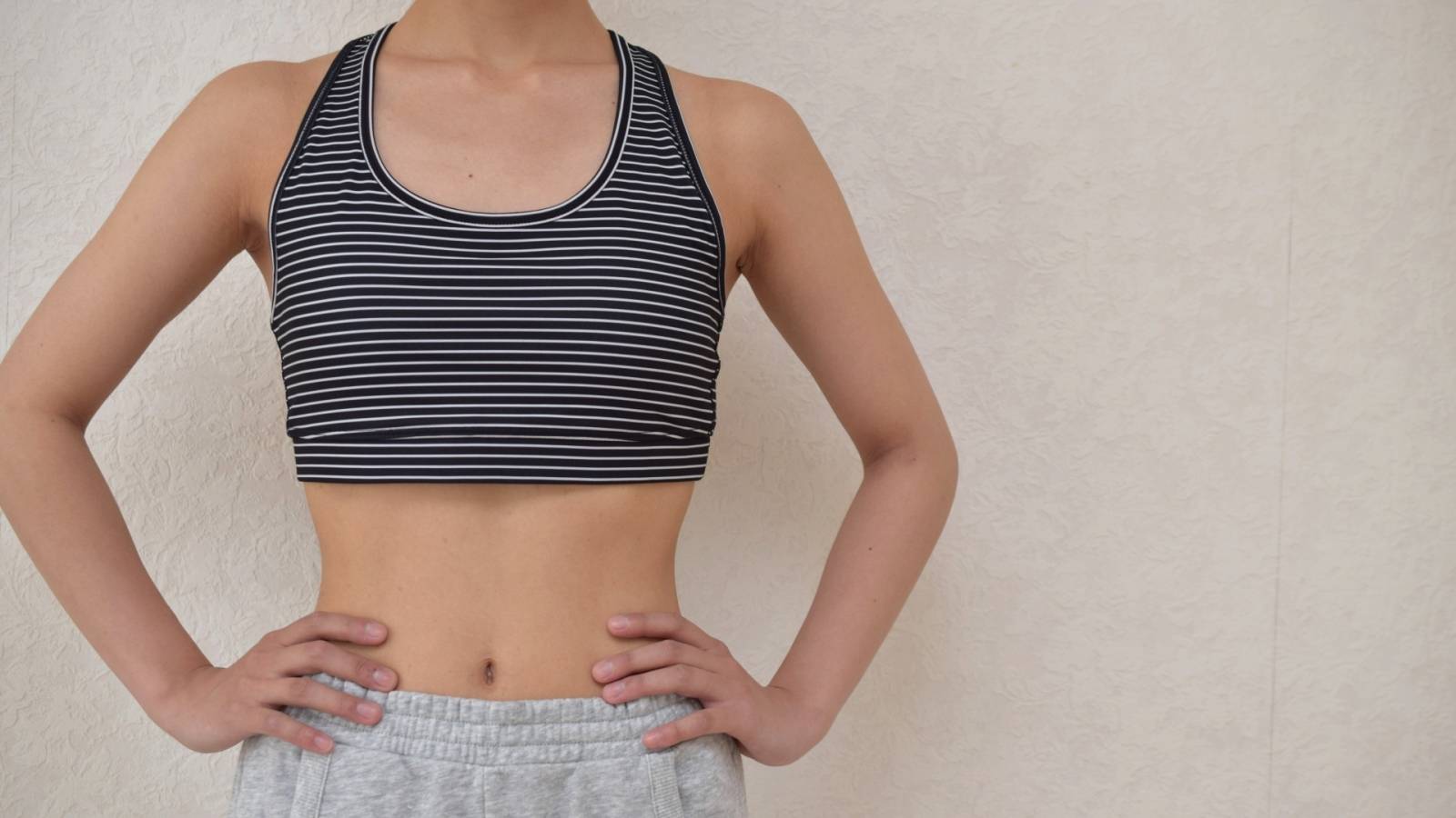 【50代からの楽トレ】お腹に脂肪がたまる原因は体幹にあり！頑張らなくても効くお腹痩せ椅子エクサ