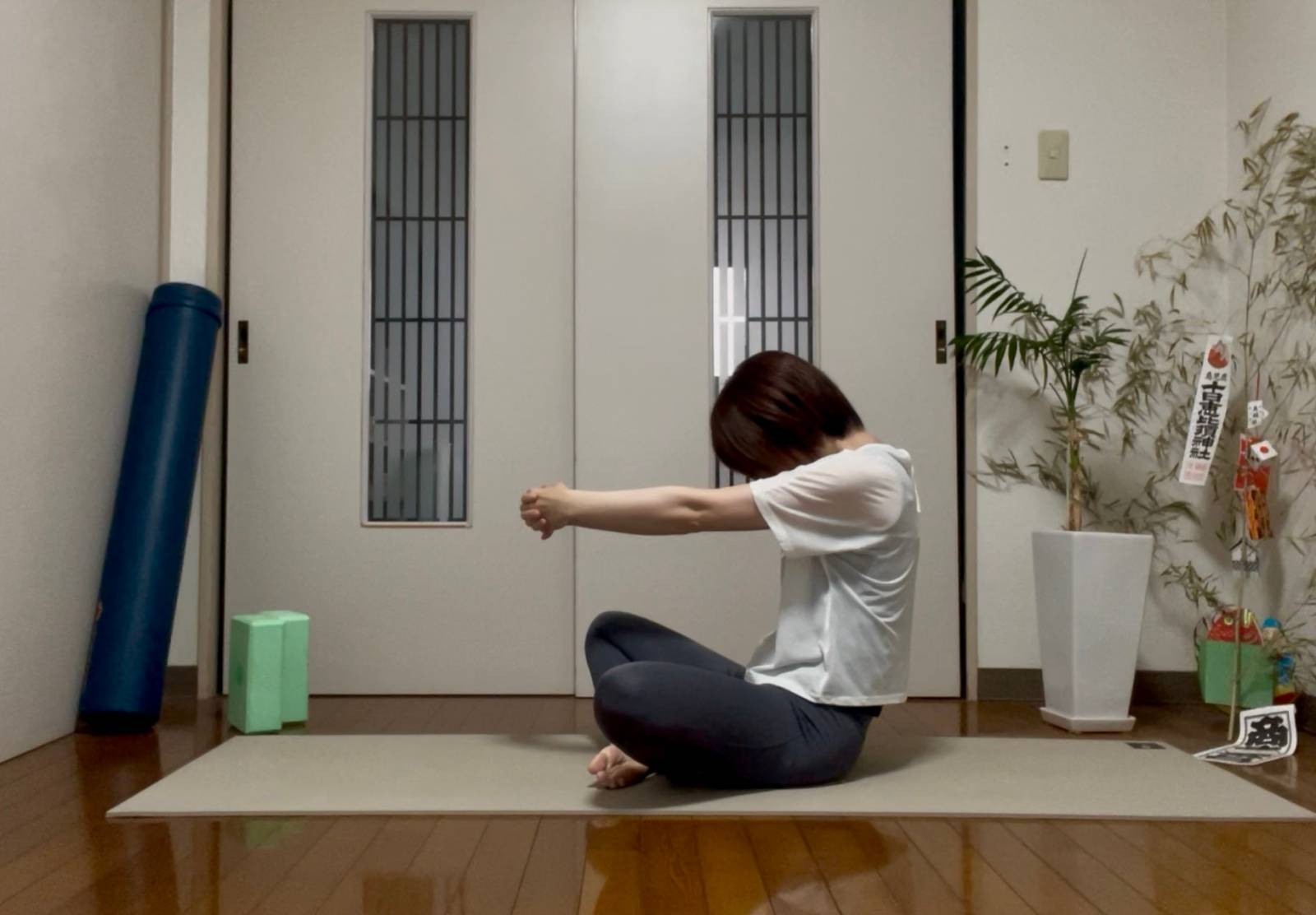 背骨ストレッチ