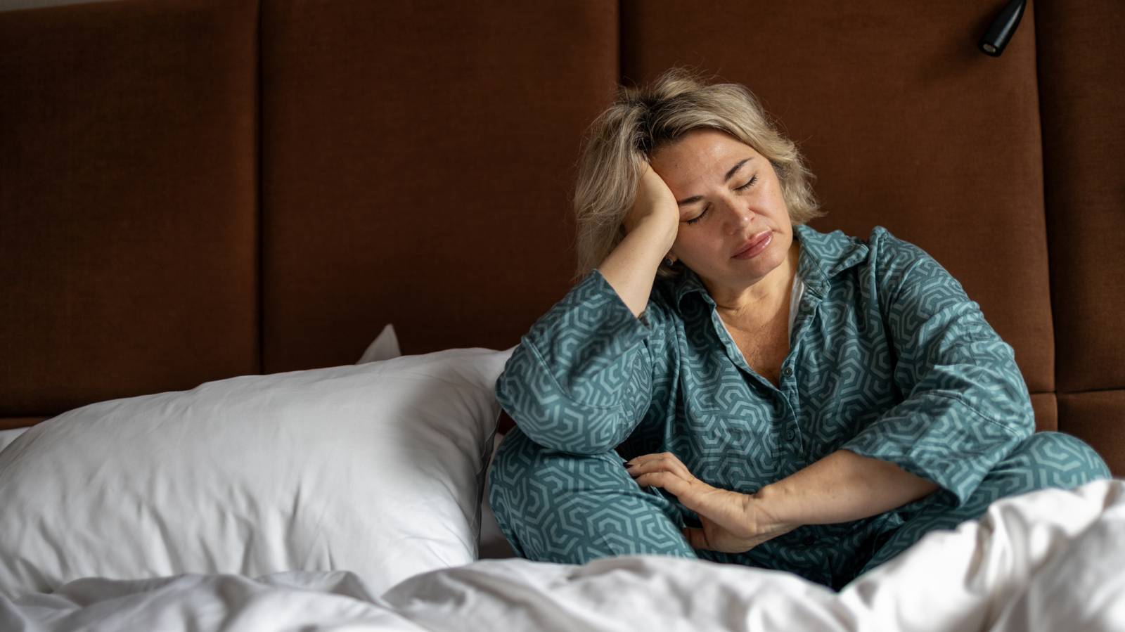 更年期、何もしたくない朝にこれやって！ヨガポーズ3選