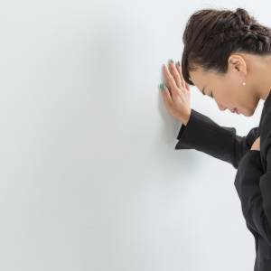 「胸にピリピリとした痛みが…」もしかして心臓病のサインかも？医師が解説