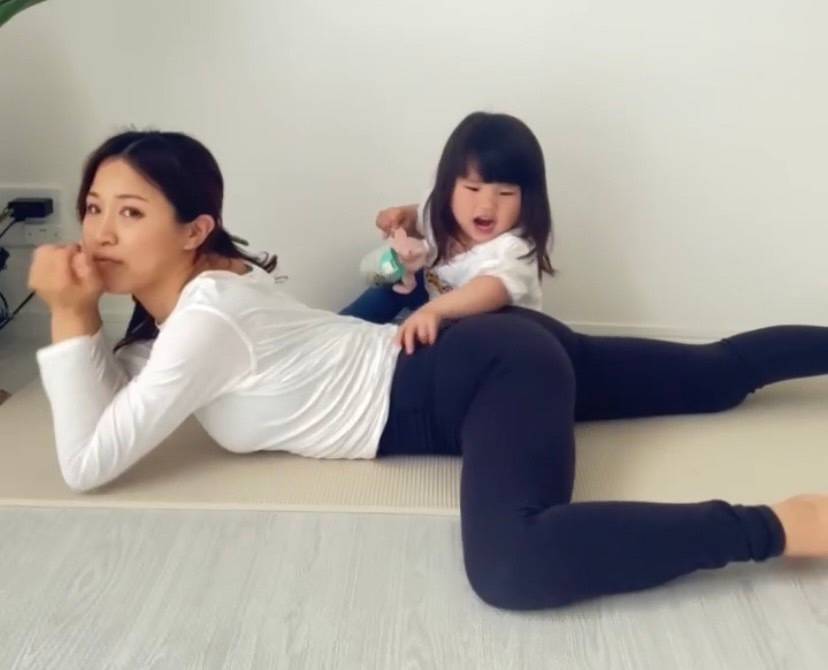 ９０度脚を曲げるイメージ