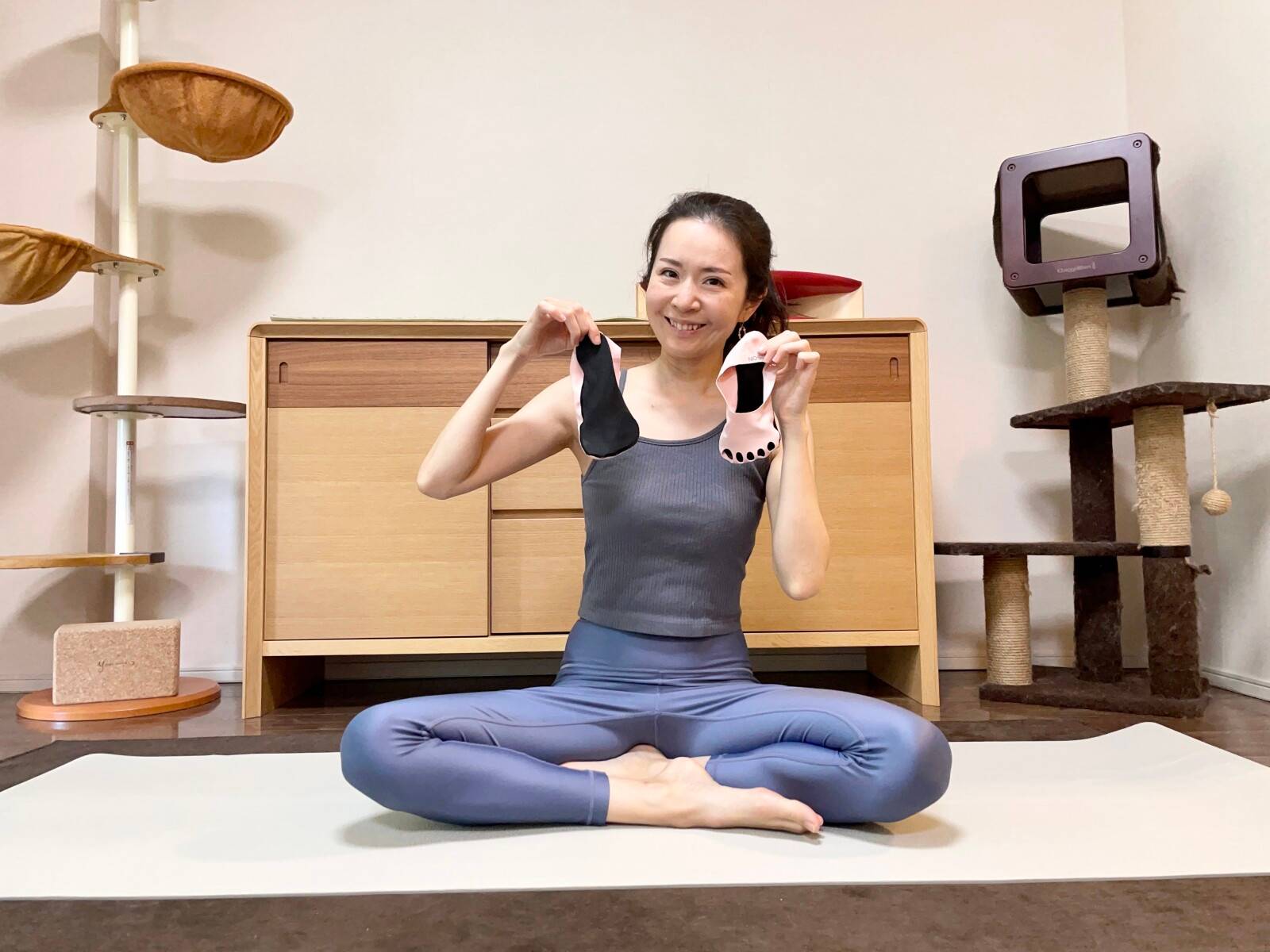 話題のすべり止めヨガソックスPOSON®を試してみました！