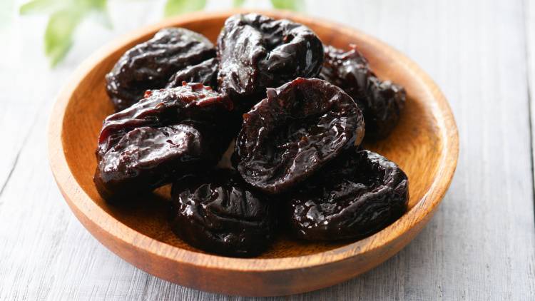 食物繊維、鉄分が豊富！「ドライプルーン」鉄分の吸収を阻害してしまうNGな組み合わせとは？