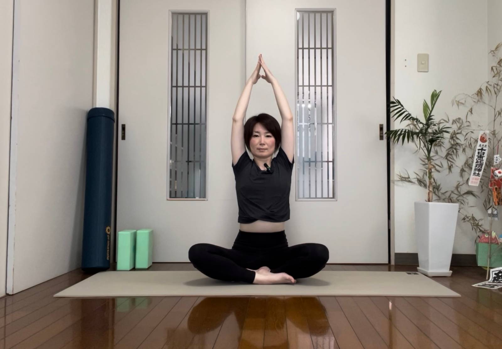 肩甲骨ストレッチ