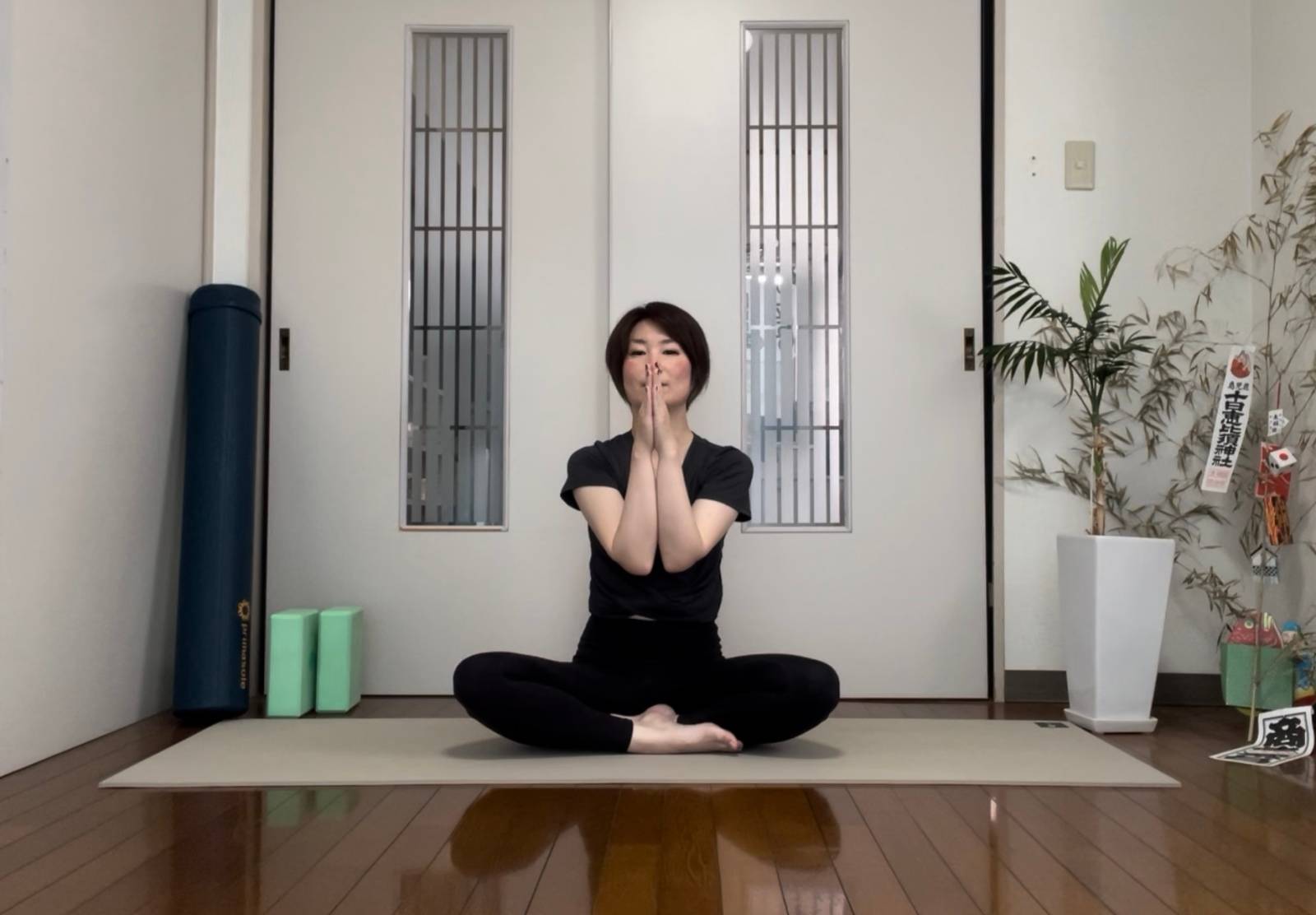 肩甲骨ストレッチ