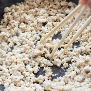 朝が変わる！簡単【鶏そぼろ】のススメ｜管理栄養士考案の作り方、栄養アップアレンジ3選