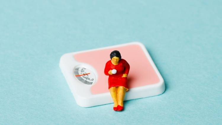 「ダイエットに良さそうと思ってたわ…」更年期太りに逆効果！？避けたい食品とは｜管理栄養士が解説