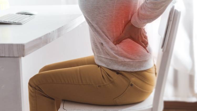 腰がつらいときほどお尻がカチコチに硬くなっている？一日の終わりに◎寝たままできるお尻ほぐし