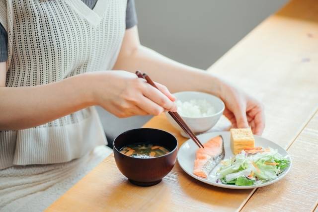 朝イチの「ひと口」がカギ!痩せ体質のつくり方を管理栄養士が解説