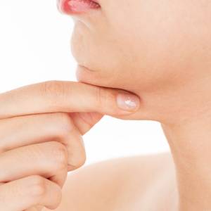 「朝のむくみ」は老化じゃないかも？隠れた腎臓病の可能性とは｜医師が解説