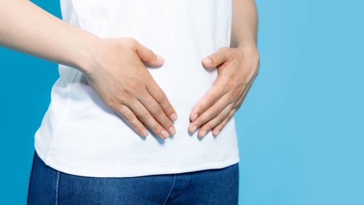 「食べすぎちゃった…」そんな日はぜひやって！脂肪に変わるのを防ぐ習慣と簡単ストレッチ