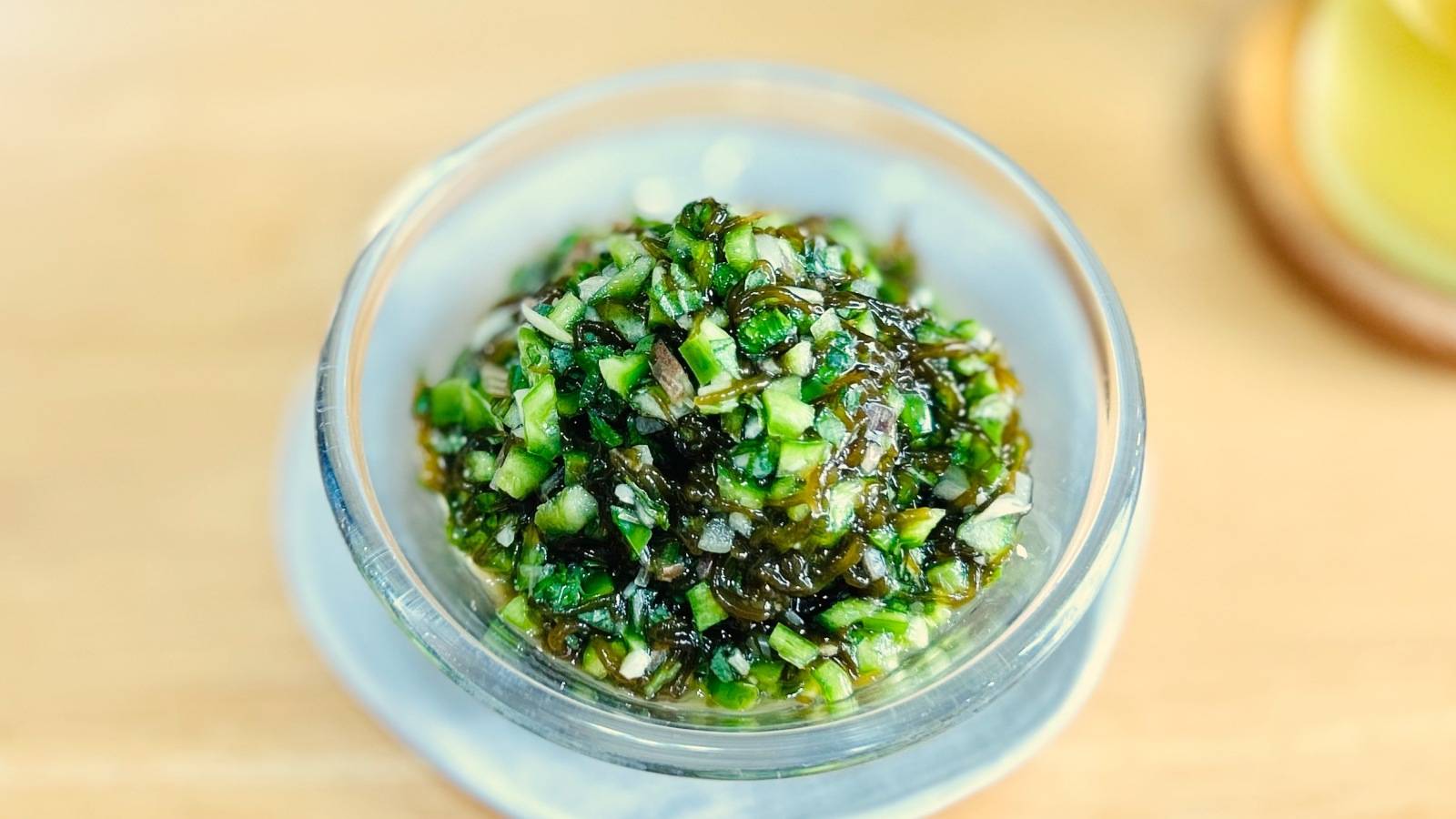 「食べる紫外線対策」！？強い日差しに緑野菜のビタミンCが効く【夏野菜のきざみ和え】