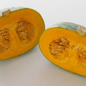 【かぼちゃ】生で食べられる？リスクと注意点を管理栄養士が解説