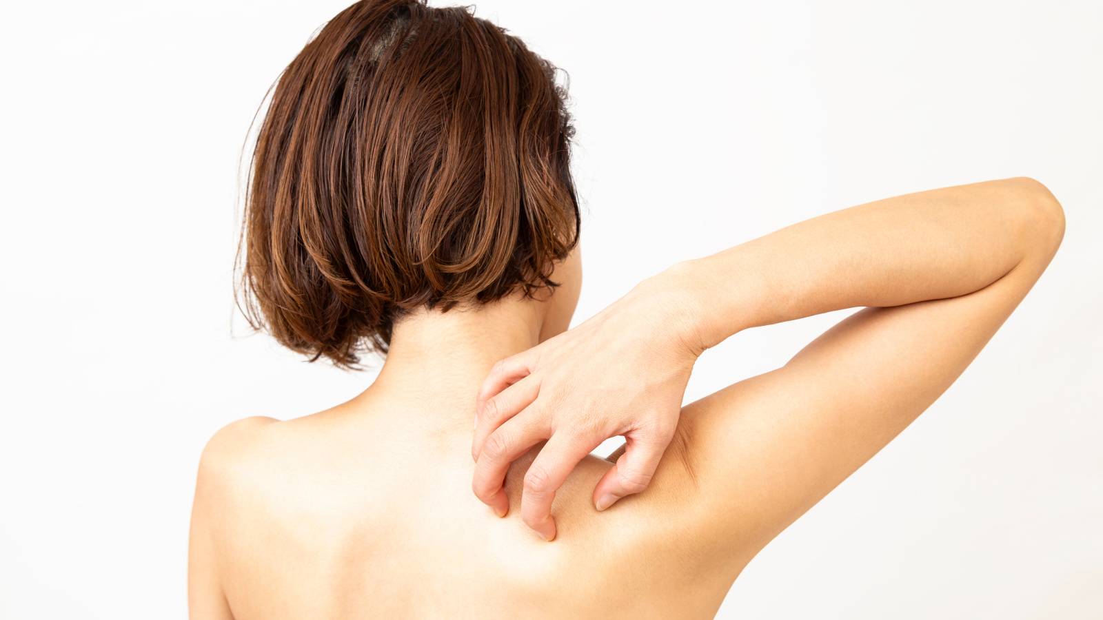 「かゆみ・湿疹」はただの乾燥肌じゃない？一見そうとはわからない「肝臓のSOS」とは｜医師が解説