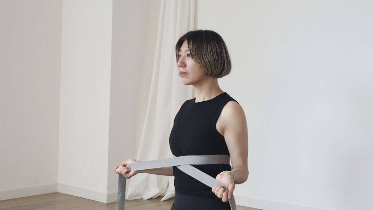 【筋トレをすると腰が痛くなる人に】マスターして腹圧を高める！女性が苦手な「吐き切る呼吸」