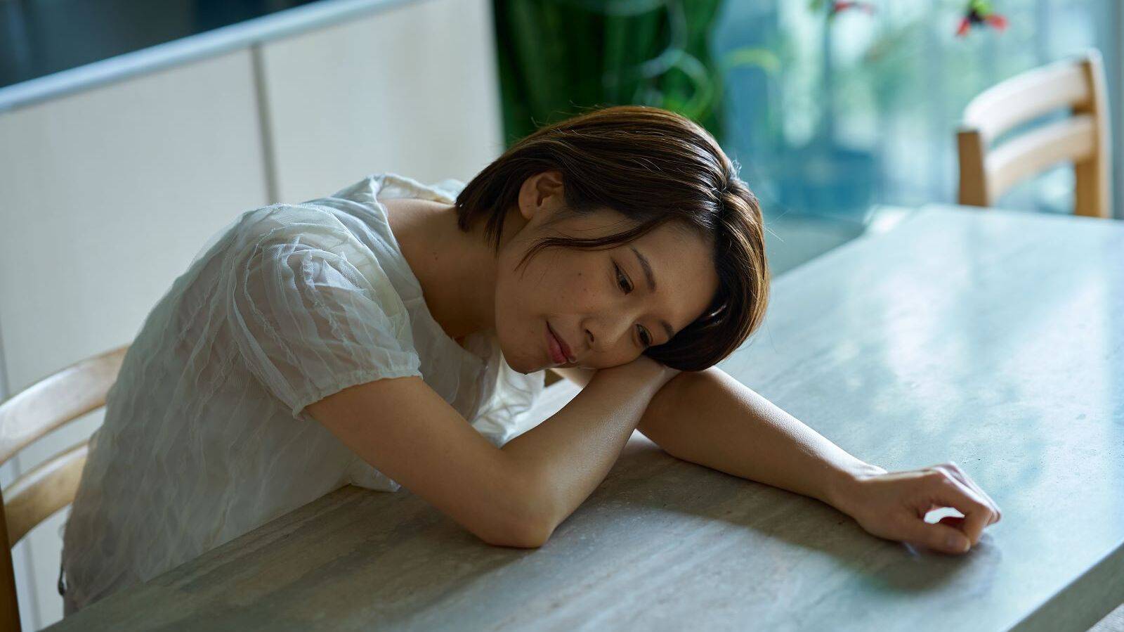 【体がだるい・疲れが取れない】そんなとき試して！寝たままできる「だるさ解消全身ほぐしストレッチ」