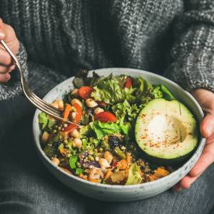 『ホットフラッシュは92％減少』｜大豆を含む低脂肪ヴィーガン食が更年期の症状を軽減する可能性！