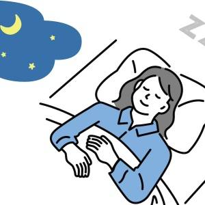 【横になったら1分だけ】眠れる体を作る！呼吸でゆるめて快眠に導く寝たまま三日月のポーズ