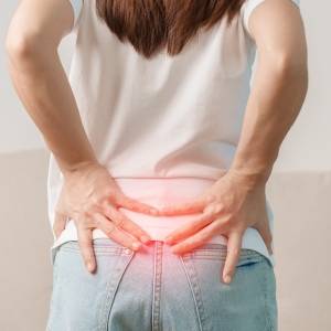 〈腰の痛み〉原因はガチガチに硬くなったお尻？お尻をじわっとほぐす【6の字ストレッチ】