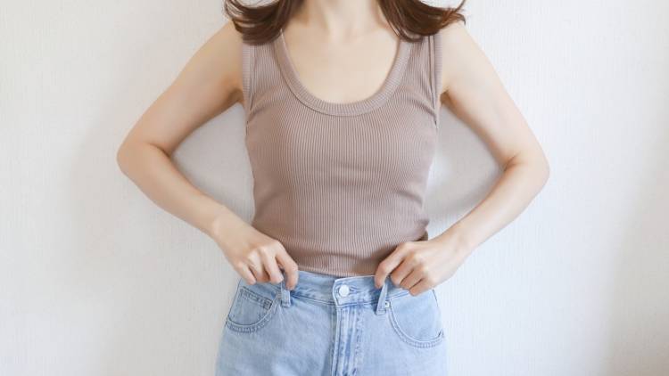 ちょっときついけど効果抜群！反り腰改善&ぽっこりお腹撃退ストレッチ