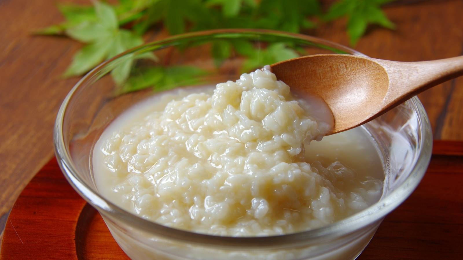 更年期の不調に米麹甘酒！江戸時代から伝わる“飲む点滴”の力とは｜管理栄養士が解説