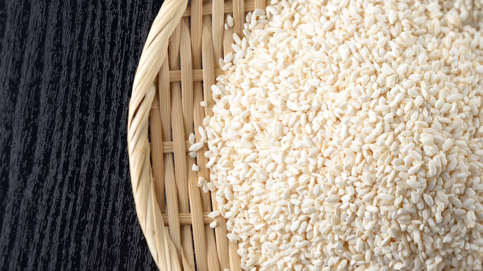 PMSや更年期の「甘いもの食べたい」欲の暴走を抑える鍵は〈米麹〉？管理栄養士おすすめ甘酒味噌ラテ