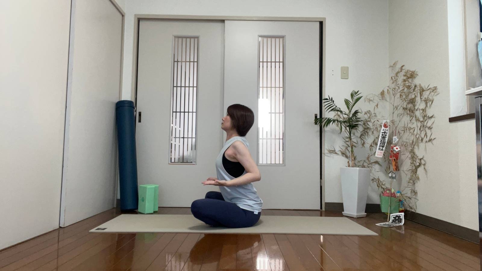 肩甲骨ストレッチ