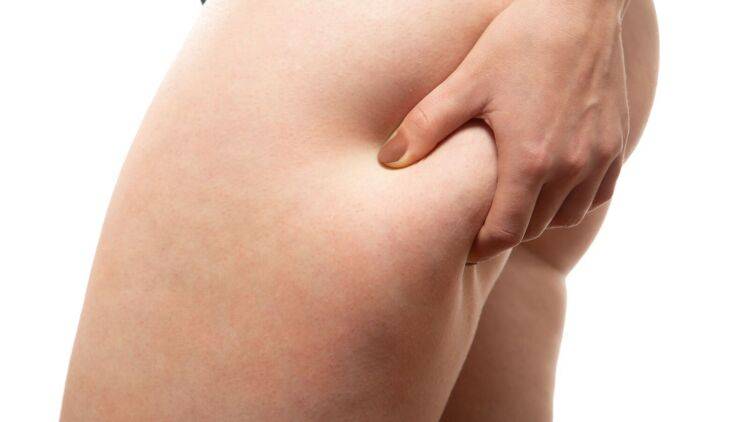 【30分の筋トレに匹敵】見て見ぬフリができなくなった腿裏の贅肉退治に効く「タオルピラティス」