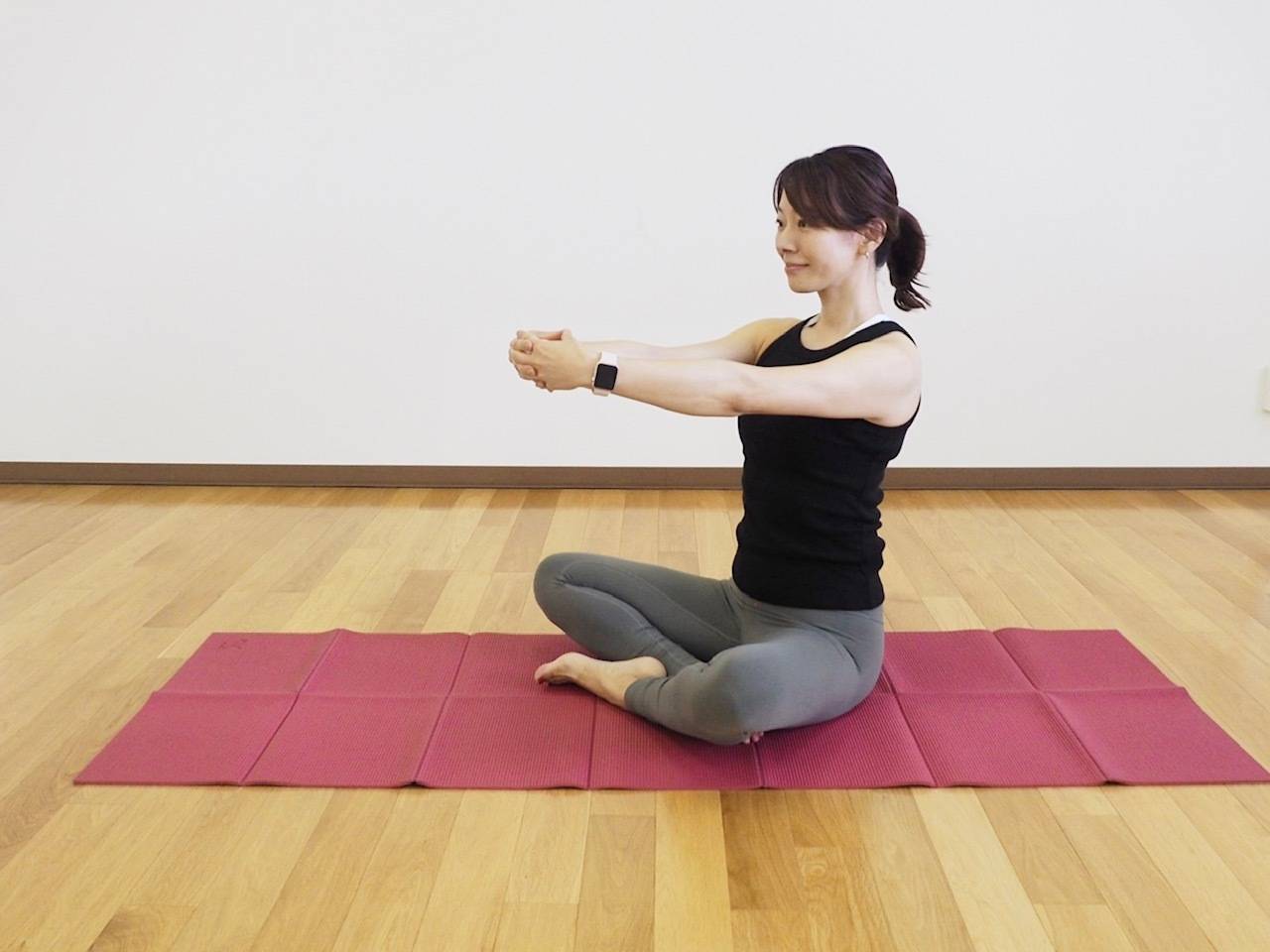 快眠ストレッチ・肩甲骨1