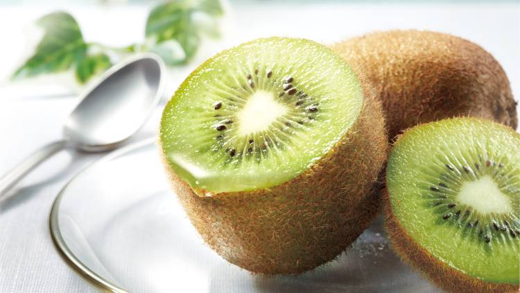痩せたい4,50代におすすめ！痩せる「キウイ」の食べ方｜管理栄養士が解説