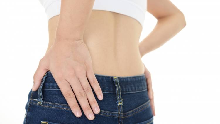 立ち仕事での腰痛を楽に！【ほぐしながら予防もできる】腰まわりをやさしく緩める「ゆるストレッチ」