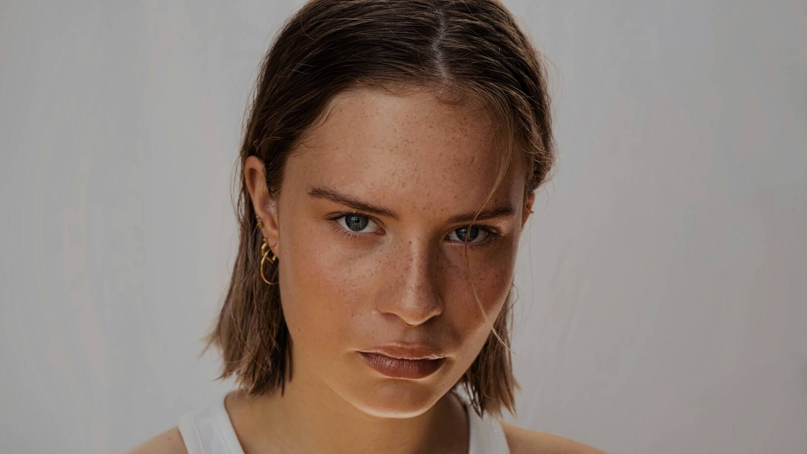 【お悩み相談】いちご鼻をどうにかしたい！毛穴汚れをごっそり落とす方法を教えて #毒出し保健室