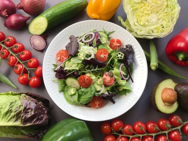 便秘や血中コレステロールの高さが気になる方へ。今話題の「発酵性食物繊維」について管理栄養士が解説