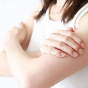 ちょいキツだけど効果あり！気になる二の腕がスッキリする【ドルフィンポーズエクササイズ】