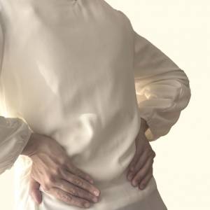 必要なのはテニスボールだけ！【疲れを蓄積させないために】誰でも簡単30秒で◎お尻＆足ストレッチ