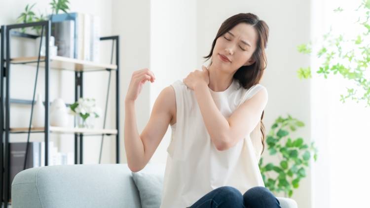 【40代の疲労回復】しっかり眠れてスッキリ起きれる〈睡眠の質UP〉寝る前2分・体側ストレッチ