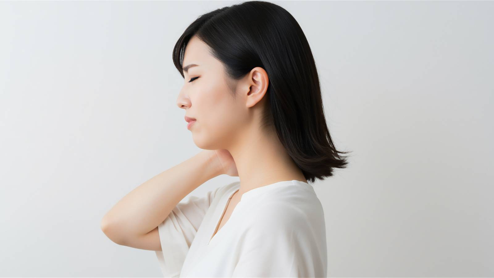 「上を向くと首が痛い」「首を左右に振るのがつらい」硬い首を柔らかくする【頭もすっきりストレッチ】