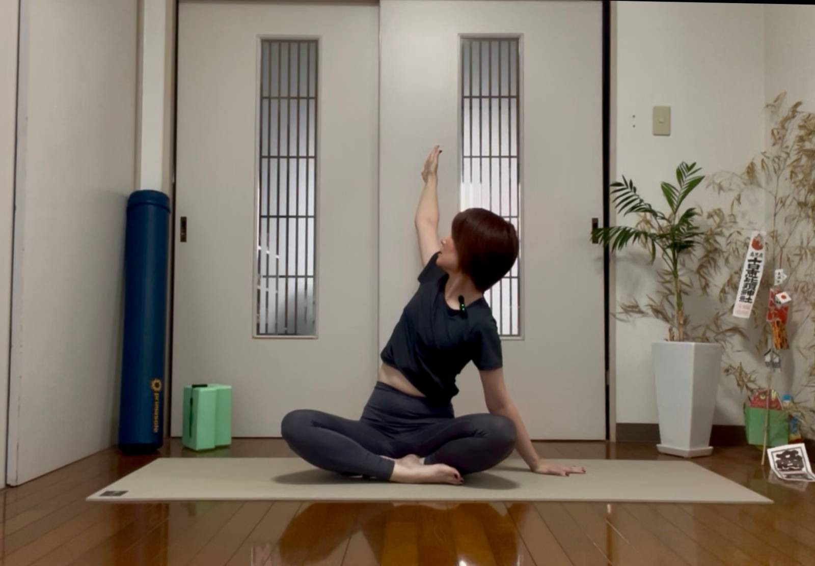 背中の筋肉鍛えるストレッチ